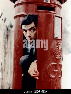 ROWAN ATKINSON DANS POST BOX, Mr Bean, 1993 Banque D'Images