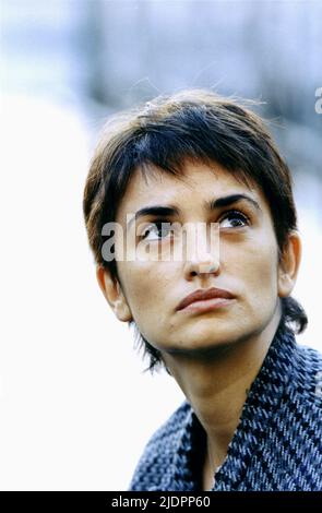 PENELOPE CRUZ, NE BOUGEZ PAS, 2004, Banque D'Images