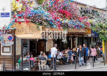 Vrai Paris, Montmartre, Paris, France, vendredi, 27 mai 2022.photo: David Rowland / One-Image.com Banque D'Images