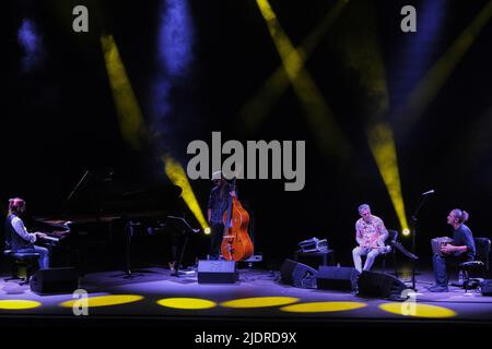 Vérone, Italie. 22nd juin 2022. Paolo Fresu pendant PAOLO FRESU - FERLINGHETTI, concert de musique de chanteur italien à Vérone, Italie, 22 juin 2022 crédit: Agence de photo indépendante/Alamy Live News Banque D'Images