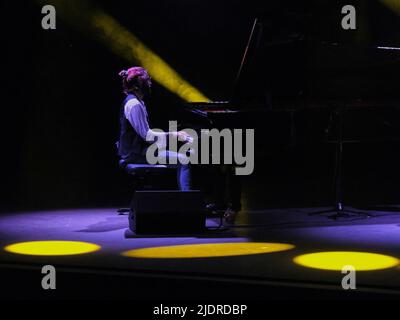 Vérone, Italie. 22nd juin 2022. Dino Rubino pendant PAOLO FRESU - FERLINGHETTI, concert de musique de chanteur italien à Vérone, Italie, 22 juin 2022 crédit: Agence de photo indépendante/Alamy Live News Banque D'Images