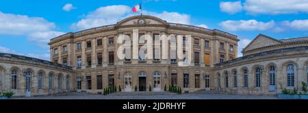 Palais Rohan, Hôtel de ville de Bordeaux, France, dans une belle journée d'été Banque D'Images