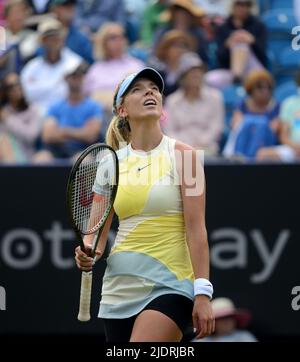 Katie Boulter (GB) jouant sur la cour centrale de l'aéroport international Rothsay, Devonshire Park, Eastbourne, 21st juin 2022 Banque D'Images