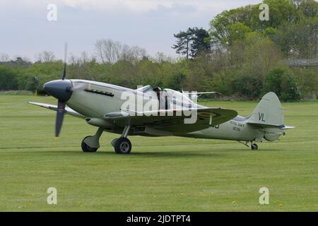 Vickers, Supermarine, Seafire, F Mk. XVII, SX338, G-KASX à l'ancien Warden, Bedfordshire. Banque D'Images