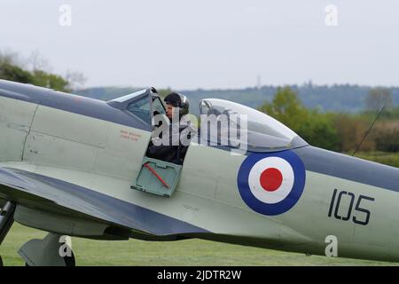 Vickers, Supermarine, Seafire, F Mk. XVII, SX338, G-KASX à l'ancien Warden, Bedfordshire. Banque D'Images