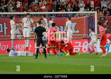 10 juin 2022-Suwon, South Korea-son, Heungmin de la Corée du Sud action lors d'un match international amical présenté par Hana Bank Korea Republic vs Paraguay au stade Suwon Worldcup à Suwon, Corée du Sud. Banque D'Images