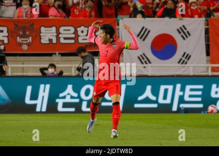 10 juin 2022-Suwon, South Korea-son, Heungmin de Corée du Sud réaction après le but lors d'un match international amical présenté par Hana Bank Korea Republic vs Paraguay au stade Suwon Worldcup à Suwon, Corée du Sud. Banque D'Images