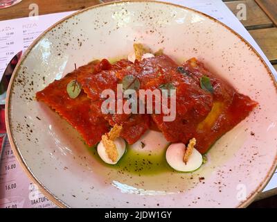 Raviolis ricotta et épinards Banque D'Images