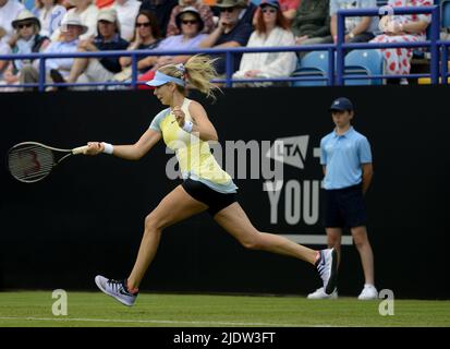 Katie Boulter (GB) sur la cour centrale de l'aéroport international Rothesay, Devonshire Park, Eastbourne, 21st juin 2022 Banque D'Images