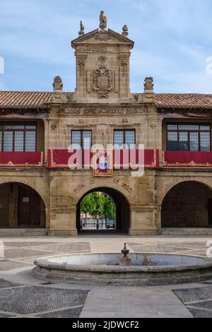 Espagne, Saint-Domingue de la Calzada. Ayuntamiento, l'Hôtel de ville. Banque D'Images