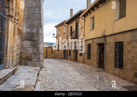 Espagne, Castilla y Leon, scène de rue Castrojeriz, Camino de Santiago. Banque D'Images