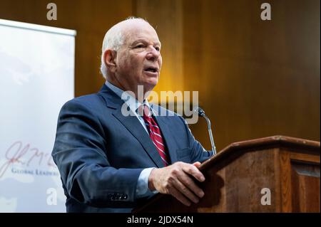 23 juin 2022, Washington, District de Columbia, États-Unis: Sénateur américain BEN CARDIN (D-MD) parlant de l'Ukraine lors d'un événement organisé par l'Institut McCain. (Image de crédit : © Michael Brochstein/ZUMA Press Wire) Banque D'Images