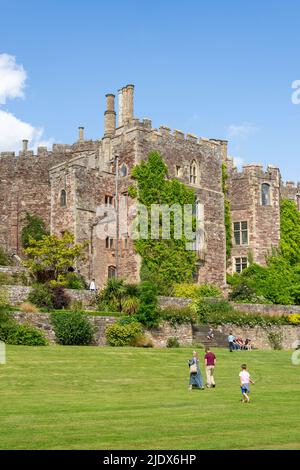 Château et jardins de Berkeley, Berkeley, Gloucestershire, Angleterre, Royaume-Uni Banque D'Images