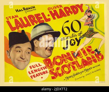 Une affiche pour le film de Laurel et Hardy Bonnie Scotland, également connu sous le nom de héros du régiment lors de la réédition Banque D'Images