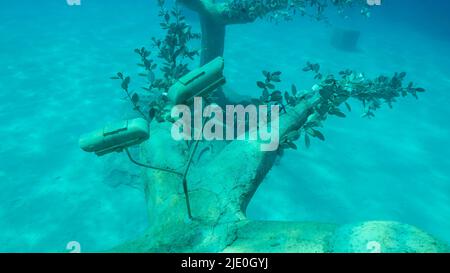 Mer Méditerranée, Chypre. 24th juin 2022. Musée de Sculpture sous-marine Ayia Napa (MUSAN). Artiste sculpteur Jason deCaires Taylor. Mer Méditerranée, Ayia Napa, Chypre (Credit image: © Andrey Nekrasov/ZUMA Press Wire) Banque D'Images