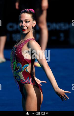 Budapest, Hongrie, 22nd juin 2022. Audrey Lamothe du Canada participe à la finale libre des femmes solo le sixième jour des Championnats du monde FINA 2022 de Budapest au complexe aquatique national Alfred Hajos à Budapest, en Hongrie. 22 juin 2022. Crédit : Nikola Krstic/Alay Banque D'Images