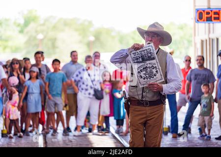 Texas, 18 2022 JUIN - après-midi, vue sur le spectacle des cow-boys à la gare de fort Worth Stockyards Banque D'Images