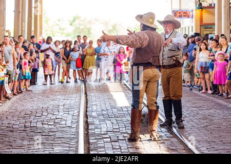 Texas, 18 2022 JUIN - après-midi, vue sur le spectacle des cow-boys à la gare de fort Worth Stockyards Banque D'Images