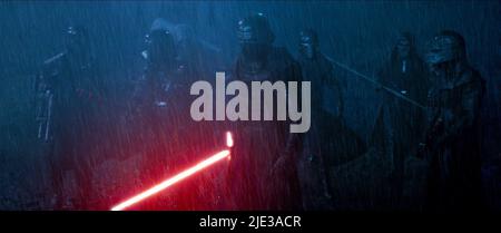 ADAM DRIVER, Star Wars : Episode VII - LA FORCE se réveille, 2015 Banque D'Images