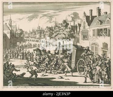 Émeute lors d'une procession dans une banlieue de Paris, 1671, Riot dans la banlieue de Parys, par 't aanranden van een Raadsheers Karos en zyn Mishandeling Anno 1671 (titre sur objet), Lors d'une procession, une calèche est attaquée par la foule en raison de la suspicion qu'il y a des gens réformés en elle, Paris, 1671. Dans la calèche, cependant, sont le conseiller catholique du May (Dumay) et sa femme. Ils sont glissés du chariot et mal traités. Impression marquée dans le coin supérieur droit : quatrième volume FOL. 117., imprimerie: Jan Luyken, (mentionné sur l'objet), après conception propre par: Jan Luyken, (mentionné sur l'objet Banque D'Images