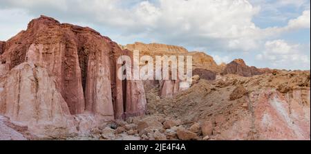 Magnifique Shkhoret Canyon dans le désert d'Arava en Israël Banque D'Images