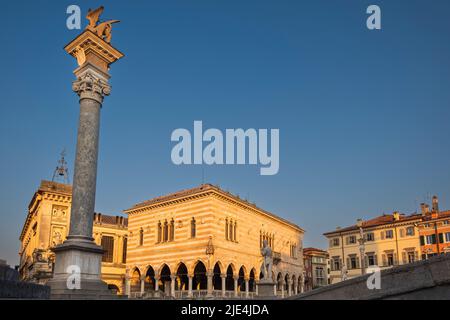 Udine, Friuli Venezia Giulia, Italie. Paysage urbain. Banque D'Images