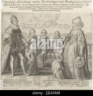 Portrait de Frederick V, de son épouse Elisabeth Stuart, roi et reine de Bohême, et de leurs cinq enfants : Henry Frederick, Charles I Louis, Elisabeth, Ruprecht et Maurice du Palatinat. Dans le ciel le tétragramme avec le nom de Dieu et une citation biligne de la Bible de PS. 132 en anglais. Dans la marge les noms et la fonction des personnes dépeintes en anglais. Ci-dessous l'impression d'un poème de quarante lignes, en deux colonnes, en néerlandais, Portrait de Frederick V de la Bohême, sa femme Elisabeth Stuart et leurs cinq enfants guerriers images de la femme du prince Fredericike passionné et de haut-né (...)., imprimeur Banque D'Images