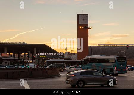 Madrid, Espagne. La gare Puerta de Atocha, la plus grande gare desservant les trains de banlieue, régionaux et interurbains, et les trains À grande vitesse AVE Banque D'Images