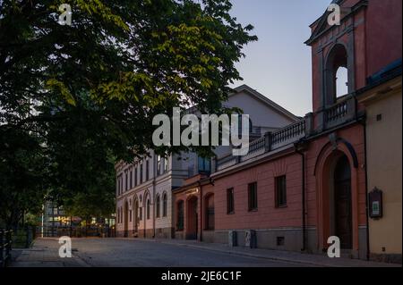 Quartier historique de Knäppingsborg pendant la nuit d'été à Norrköping, en Suède Banque D'Images