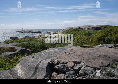 Sandefjord, Norvège - 25 mai 2022: La forteresse de Vesteroya était une batterie côtière allemande. Un système de tunnel souterrain, des tranchées, des abris et des casemates Banque D'Images