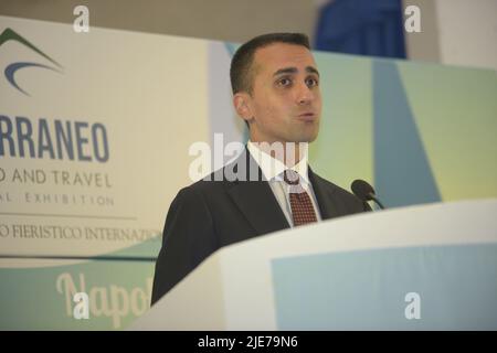 Naples, Italie. 25th juin 2022. Luigi Di Maio, homme politique italien au poste de ministre des Affaires étrangères depuis le 5 septembre 2019 au Mediterraneo Wine & Food and Travel à Castel dell'Ovo, Naples, Italie sur 25 juin 2022. (Photo de Mariano Montella/Pacific Press/Sipa USA) crédit: SIPA USA/Alay Live News Banque D'Images