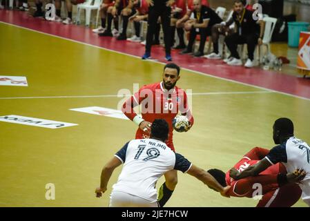 Hyderabad, Telangana, Inde. 25th juin 2022. 24th Asian Mens Club Champion Day 4 de la ronde préliminaire 4 groupe b match entre AL Najma contre AL Kuwait.AL Najma bat Al Kuwait par un margien du but .final score AL Najma 30 - Al Kuwait 29. (Image de crédit : © Varun Kumar Mukhia/Pacific Press via ZUMA Press Wire) Banque D'Images