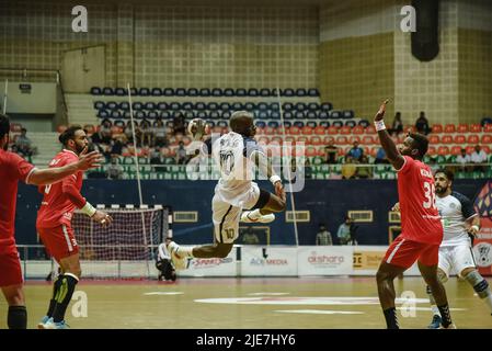 Hyderabad, Telangana, Inde. 25th juin 2022. 24th Asian Mens Club Champion Day 4 de la ronde préliminaire 4 groupe b match entre AL Najma contre AL Kuwait.AL Najma bat Al Kuwait par un margien du but .final score AL Najma 30 - Al Kuwait 29. (Image de crédit : © Varun Kumar Mukhia/Pacific Press via ZUMA Press Wire) Banque D'Images