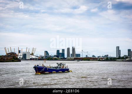 19 juin 2022 - vue de Greenwich à Londres sur la Tamise avec vue sur la ville à l'horizon Banque D'Images