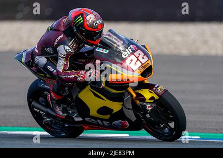 ASSEN, PAYS-BAS - JUIN 26: Sam Lowes de l'ELF Marc VDS Racing Team et Royaume-Uni de Grande-Bretagne pendant les Moto2 des pays-Bas à TT Assen on 26 juin 2022 à Assen, pays-Bas. (Photo par Andre Weening/Orange Pictures) Banque D'Images