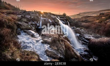 La cascade de Loup o Fintry sur la rivière Endrick est une grande cascade de 94ft. Il est situé à Stirlingshire et non loin du village de Fintry, SC Banque D'Images