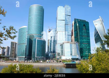 MOSCOU, RUSSIE - 01 SEPTEMBRE 2018 : vue sur le centre d'affaires moderne de 'Moscow-City' le jour de septembre Banque D'Images