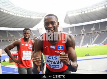 Owen ANSAH, vainqueur de la jubilation (HSV Hambourg Hambourg Hambourg / 1st place), finale masculine 100m aux Championnats d'athlétisme allemands de 25 juin 2022 2022, de 25 juin. - 06/26/2022 à Berlin/Allemagne. ÃÂ Banque D'Images