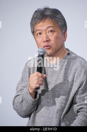 Tokyo, Japon. 26th juin 2022. Le réalisateur Hirokazu Kore-eda assiste dimanche à l'événement de bienvenue du film « Broker » à Tokyo, au Japon, au 26 juin 2022. Photo par Keizo Mori/UPI crédit: UPI/Alay Live News Banque D'Images