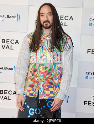 NEW YORK, NY, USA - 13 JUIN 2022 : Steve Aoki participe au Tribeca Festival 'Storytellers - Steve Aoki avec Jacques Morel' aux Spring Studios. Banque D'Images