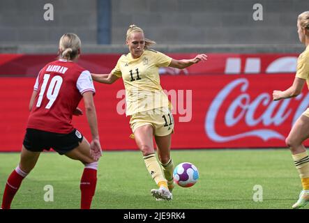 Janice Cayman de Belgique photographié en action lors du match amical entre l'équipe nationale féminine de football belge les flammes rouges et l'équipe nationale féminine d'Autriche, à Lier, le dimanche 26 juin 2022. BELGA PHOTO DAVID CATRY Banque D'Images