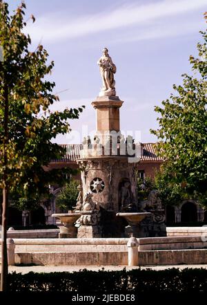 PLAZA DE SAN ANTONIO O DE LA MARIBLANCA - FUENTE DE LA MARIBLANCA CONSTRUIDA FR 1762 - DETRAS LA CASA DE OFICIOS Y CABALLERIAS - FAÑOTO OS 60. Auteur: JUAN REYNA (1728-1800). Emplacement : EXTÉRIEUR. ARANJUEZ. MADRID. ESPAGNE. Banque D'Images