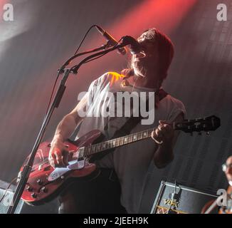 Leeds, Royaume-Uni. 26th juin 2022. Courtney Taylor-Taylor, chanteur et guitariste principal des Dandy Warhols, se présentant en direct à Stylus, à l'Université de Leeds. Crédit photo: ernesto rogata/Alay Live News Banque D'Images