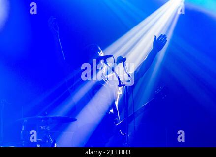 Leeds, Royaume-Uni. 26th juin 2022. Courtney Taylor-Taylor, chanteur et guitariste principal des Dandy Warhols, se présentant en direct à Stylus, à l'Université de Leeds. Crédit photo: ernesto rogata/Alay Live News Banque D'Images