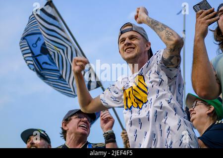 Chester, Pennsylvanie, États-Unis. 26th juin 2022. 26 juin 2022, Chester PA- les fans du syndicat de Philadelphie célèbrent le but gagnant contre le NYCFC au parc Subaru (Credit image: © Ricky Fitchett/ZUMA Press Wire) Credit: ZUMA Press, Inc./Alay Live News Banque D'Images