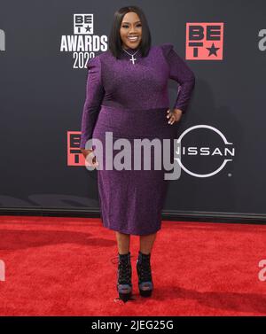 Los Angeles, États-Unis. 26th juin 2022. Kelly Price arrive aux BET Awards 2022 qui se tiennent au Microsoft Theatre de Los Angeles, CA, le dimanche, ?26 juin 2022. (Photo par Sthanlee B. Mirador/Sipa USA) crédit: SIPA USA/Alay Live News Banque D'Images