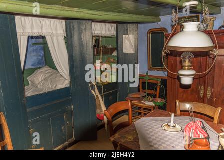 Enkhuizen, pays-Bas. Juin 2022. L'intérieur d'un chalet de pêcheur à Enkhuizen. Photo de haute qualité Banque D'Images