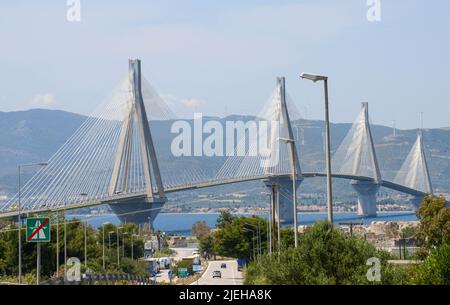 Le pont suspendu de Rio près de Patras sur la Grèce Banque D'Images