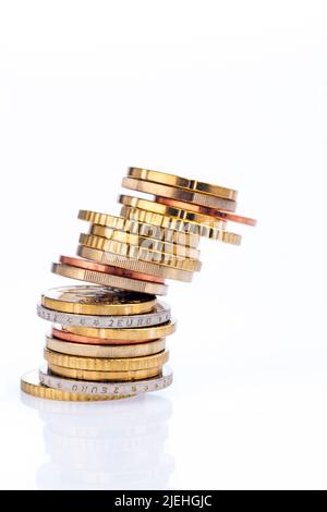 Ein Stapel von Euro Geld Münzen, 50-cent-Münzen, eurocent, 1-Euro-Münzen, Banque D'Images