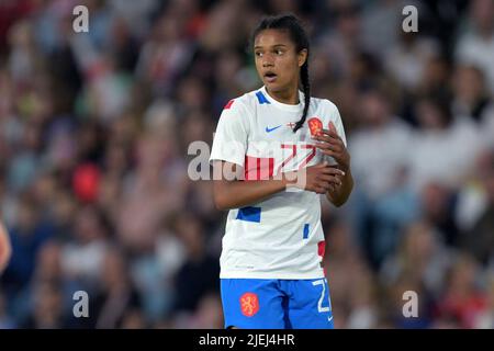 LEEDS - Esmee Brugts des femmes néerlandaises pendant le match international amical des femmes d'Angleterre au stade d'Elland Road sur 24 juin 2022 à Leeds, Royaume-Uni. ANP GERRIT VAN COLOGNE Banque D'Images